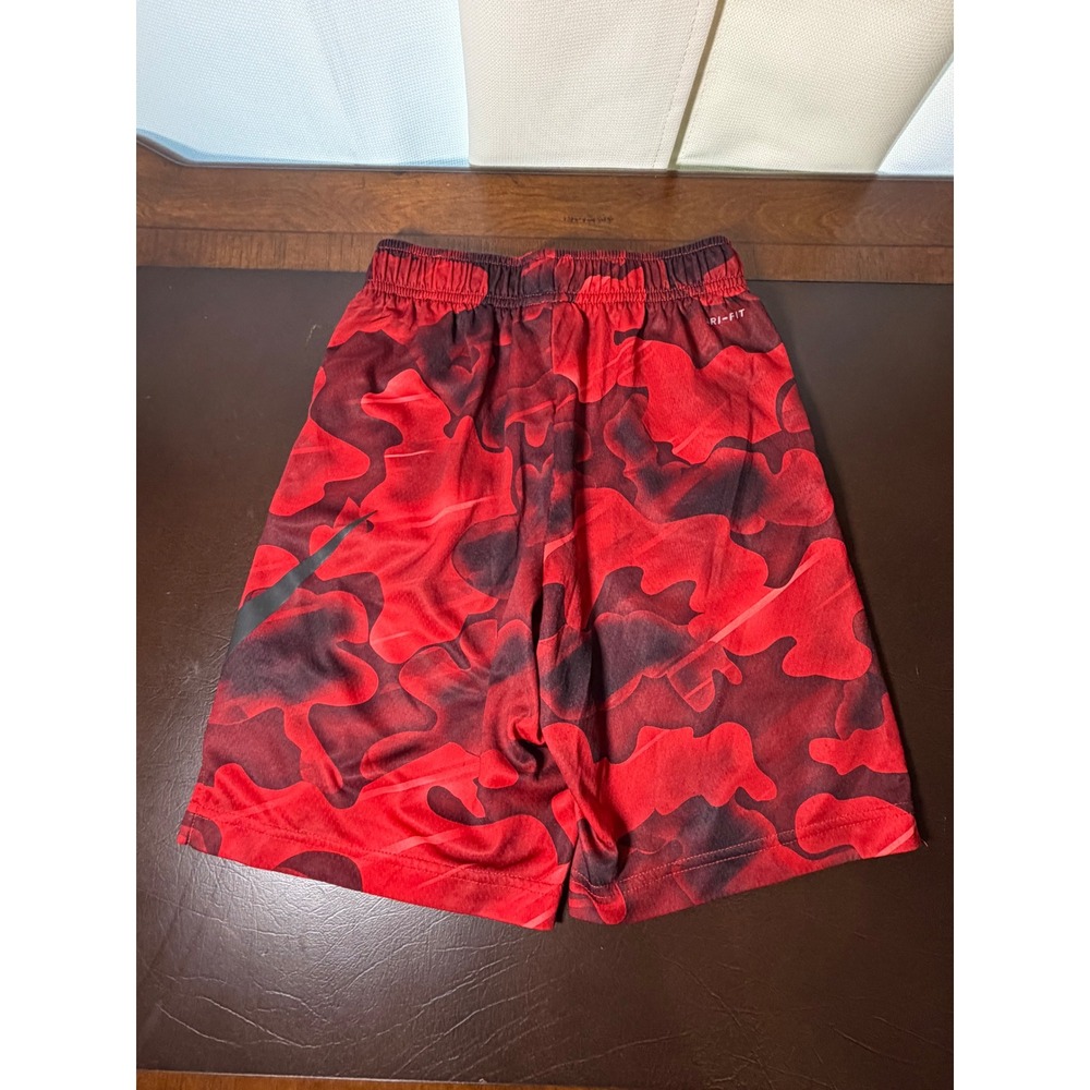 Nike Boys Red Black Camo Dri-FIT Athletic Shorts Size Medium Camouflage Swoosh - Picture 3 of 4